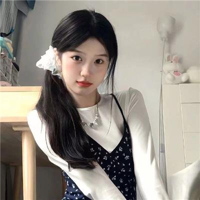 她不知道那些鸟的名字